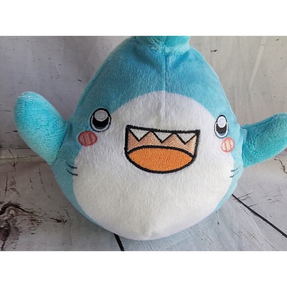 LankyBox 7 Inch Plush Thicc SHARK Stuffed Animal Toy - Picture 3 of 7
